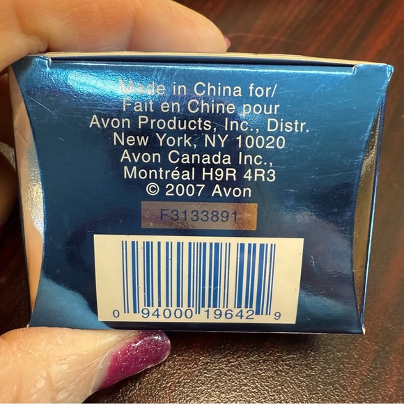 Avon “Jingle Bell Charm” Silver and White Charm Bracelet with Pearls NIB 2007 - Picture 4 of 6